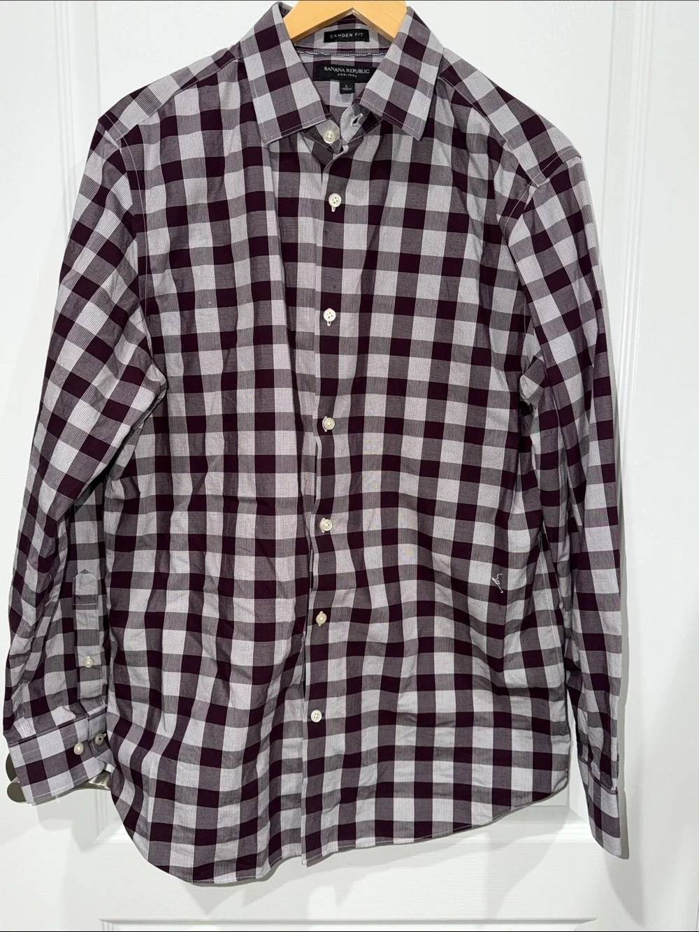 Banana Republic Men's Check Button-Down Shirt Maroon & Gray Camden fit non-iron